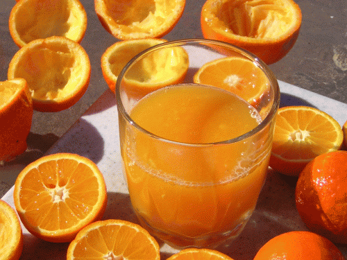 Succo d'arancia tra i rimedi naturali per la circolazione