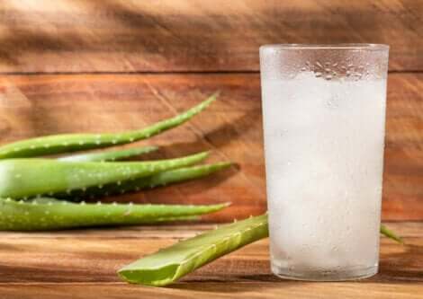 Frullato fresco a base di aloe vera