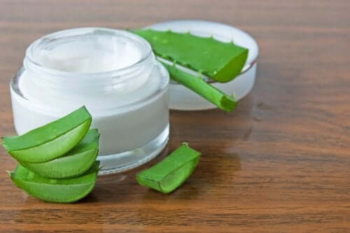 Crema idratante all'aloe vera