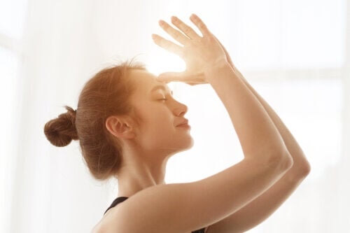 Brillare di luce propria infastidisce chi vive nell'oscurità