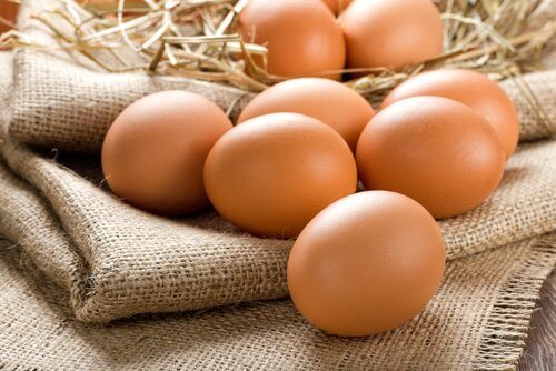 Le uova: 11 cose succedono quando le mangiamo