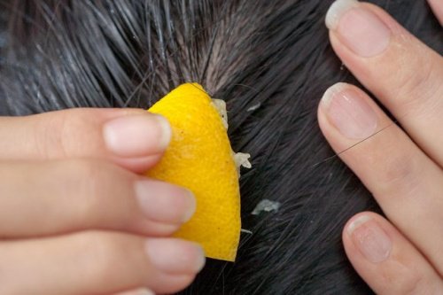 Contrastare la caduta dei capelli con il succo di limone