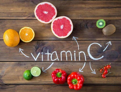 Alimenti ricchi di vitamina C.