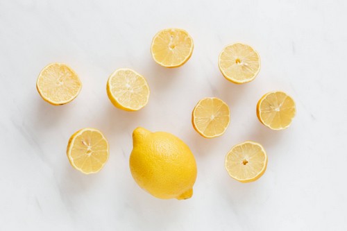 Limoni a meta.