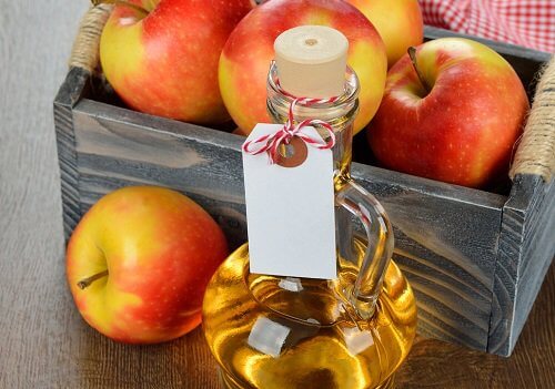 L'aceto di mele contribuisce a eliminare i calcoli alla cistifellea