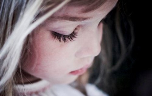 Ipereducazione: un modo per crescere bambini infelici