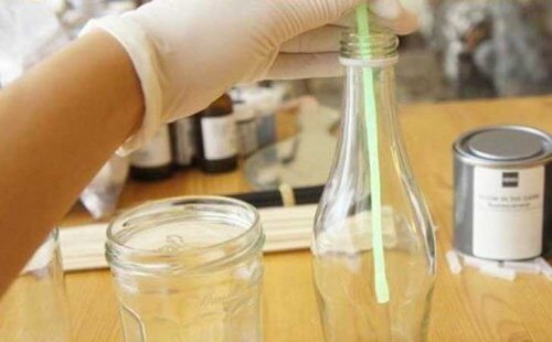 Bastoncino e contenitore luminoso