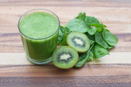 frullato, kiwi e spinaci