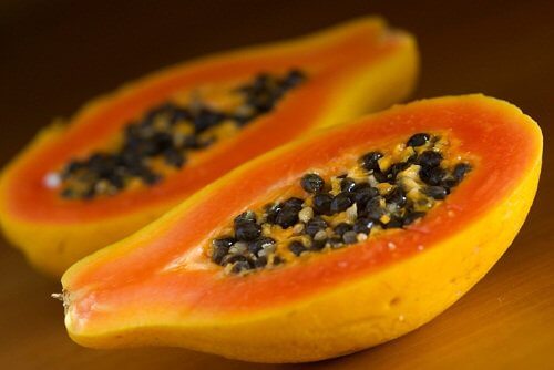 trattamento alla papaya per rafforzare le unghie