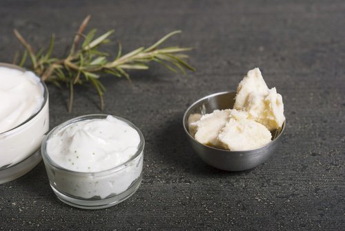 Burro di-karitè e olio di argan