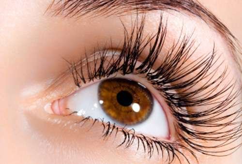essere più belle con lunghe ciglia