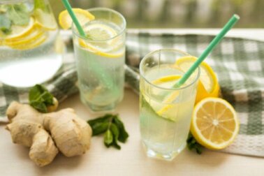 Ridurre il colesterolo cattivo con limone e zenzero