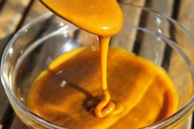 Un antibiotico naturale: le proprietà di curcuma e miele