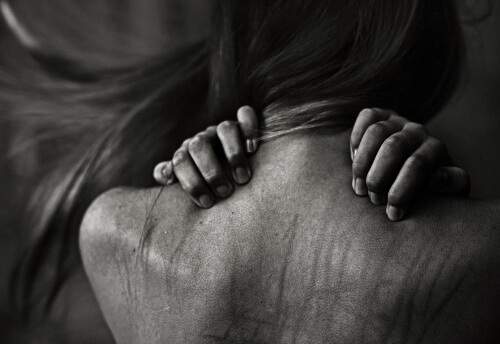 donna-schiena