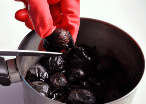 Noci nere capelli bianchi