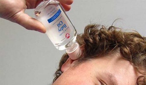 Olio per bambini per eliminare il cerume