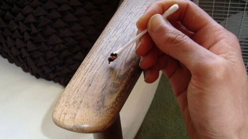 Cotton fioc ammaccatura