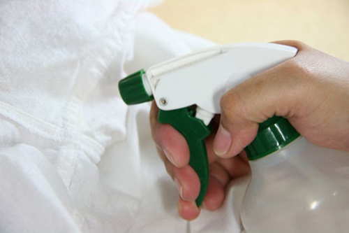 spray per eliminare macchie di grasso