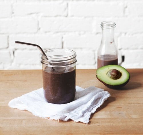 frullato per stimolare il cervello con cacao e avocado