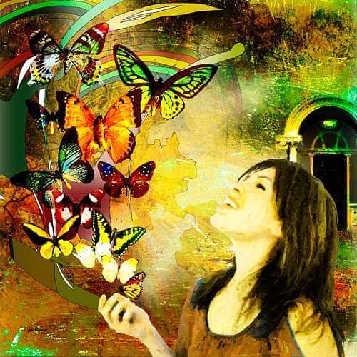 Ragazza-felice-con-farfalle intelligenza emotiva