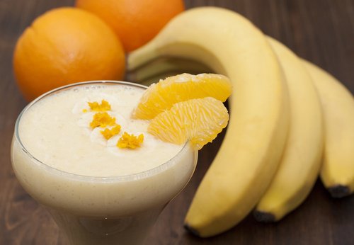 I frullati alla banana forniscono una fonte supplementare di antiossidanti