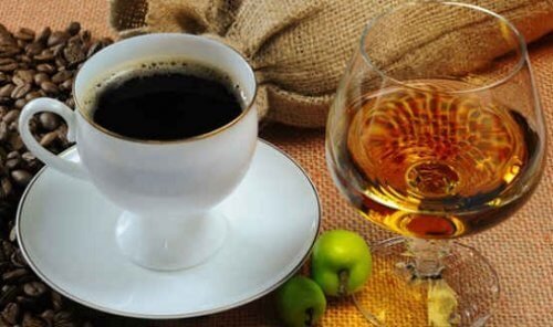 caffe-e-alcol