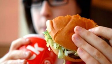 Cattivo odore del corpo causato da 9 alimenti
