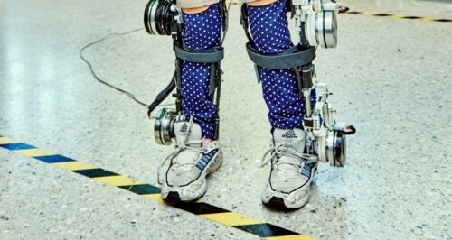 gambe-con-esoscheletro