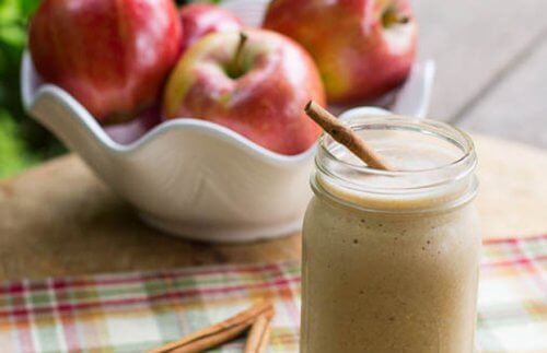 Frullati di mela: 4 soluzioni per un ventre piatto