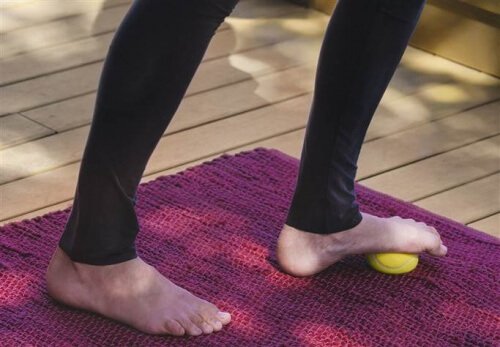 alleviare la fascite plantare