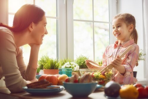 mamma-e-figlia-che-pranzano