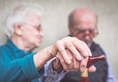 Anziani tra le persone più sensibili al Covid 19