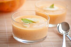 Creme fredde al melone per cenare e perdere peso