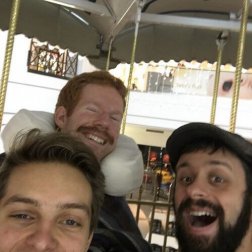 Viaggiare per il mondo con un amico disabile