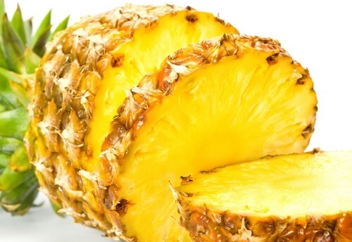 ananas contro l'osteoporosi