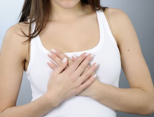 anche i capezzoli possono presentare peli superflui