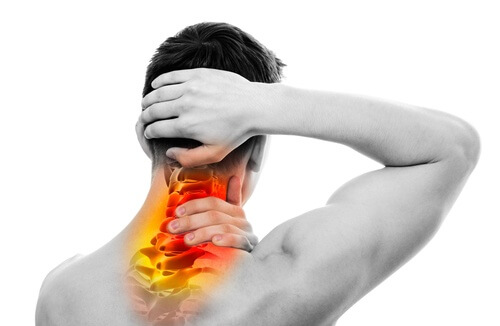 Dolore alla schiena e al collo? Ecco cosa fare Dolore alla schiena e al collo? Ecco cosa fare