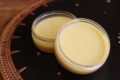 Una buona crema antirughe per il contorno labbra deve contenere ingredienti di qualità
