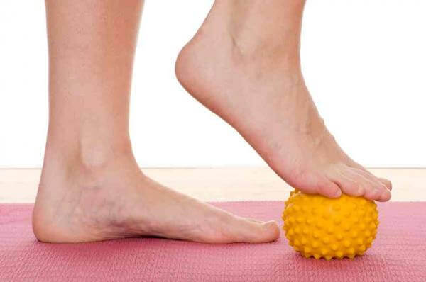 Massaggio per piedi più sani