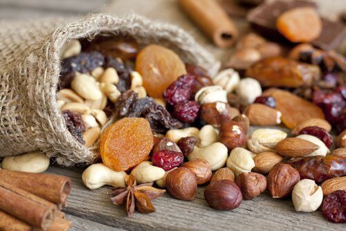 alimenti energetici e frutta secca
