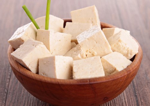 Tofu a pezzi