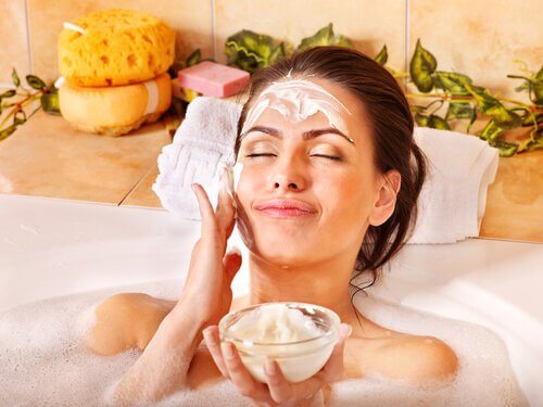 maschera per il viso per attenuare le rughe