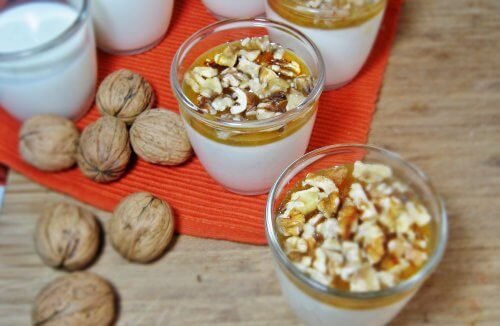 Prima colazione a base di noci