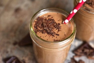 5 motivi per non dare frullati al cioccolato industriali ai bambini