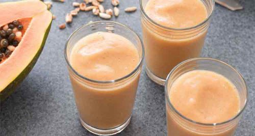 frullato papaya e semi di zucca ricco di proteine vegetali
