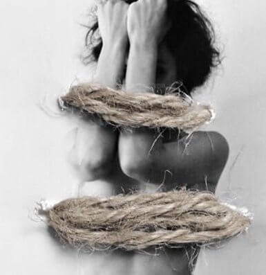 Donna legata