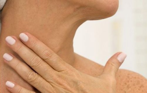 5 rimedi naturali per eliminare le rughe del collo 5 rimedi naturali per eliminare le rughe del collo