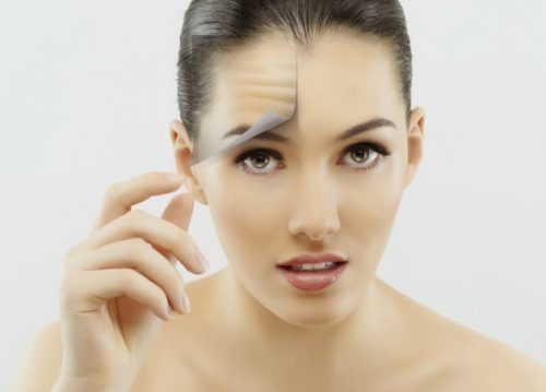 Donna con viso giovane