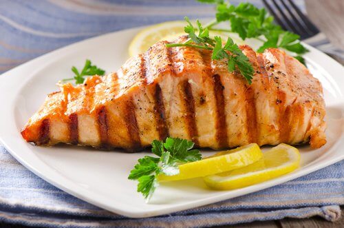 Il salmone alla griglia