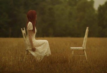 Smettiamo di riempire la nostra vita di persone vuote